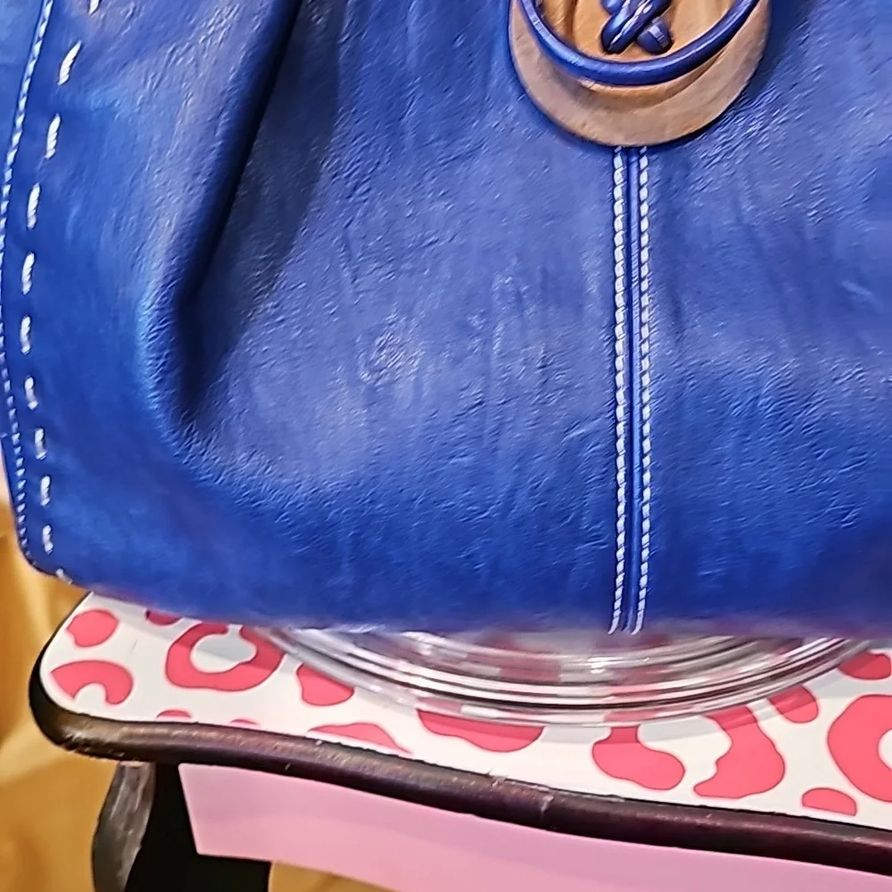 C Tom and Eva Purse Vegan Blue Leather large NWT shoulder bag w/ button closure - Picture 13 of 13